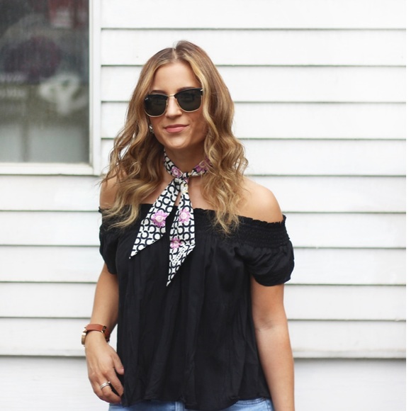 Aritzia Off Shoulder Blouse - Picture 2 of 3